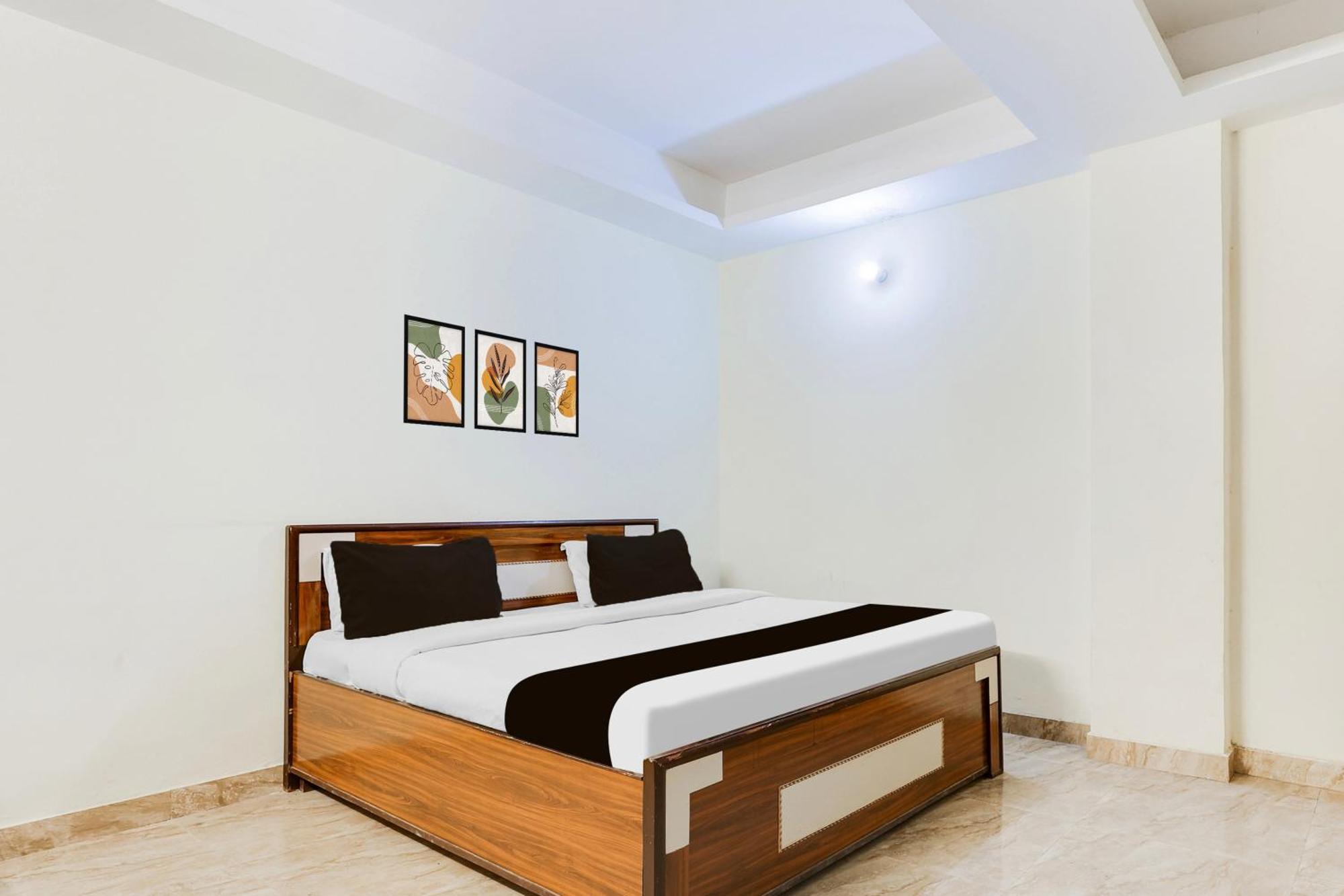 O Raj Hotel *
